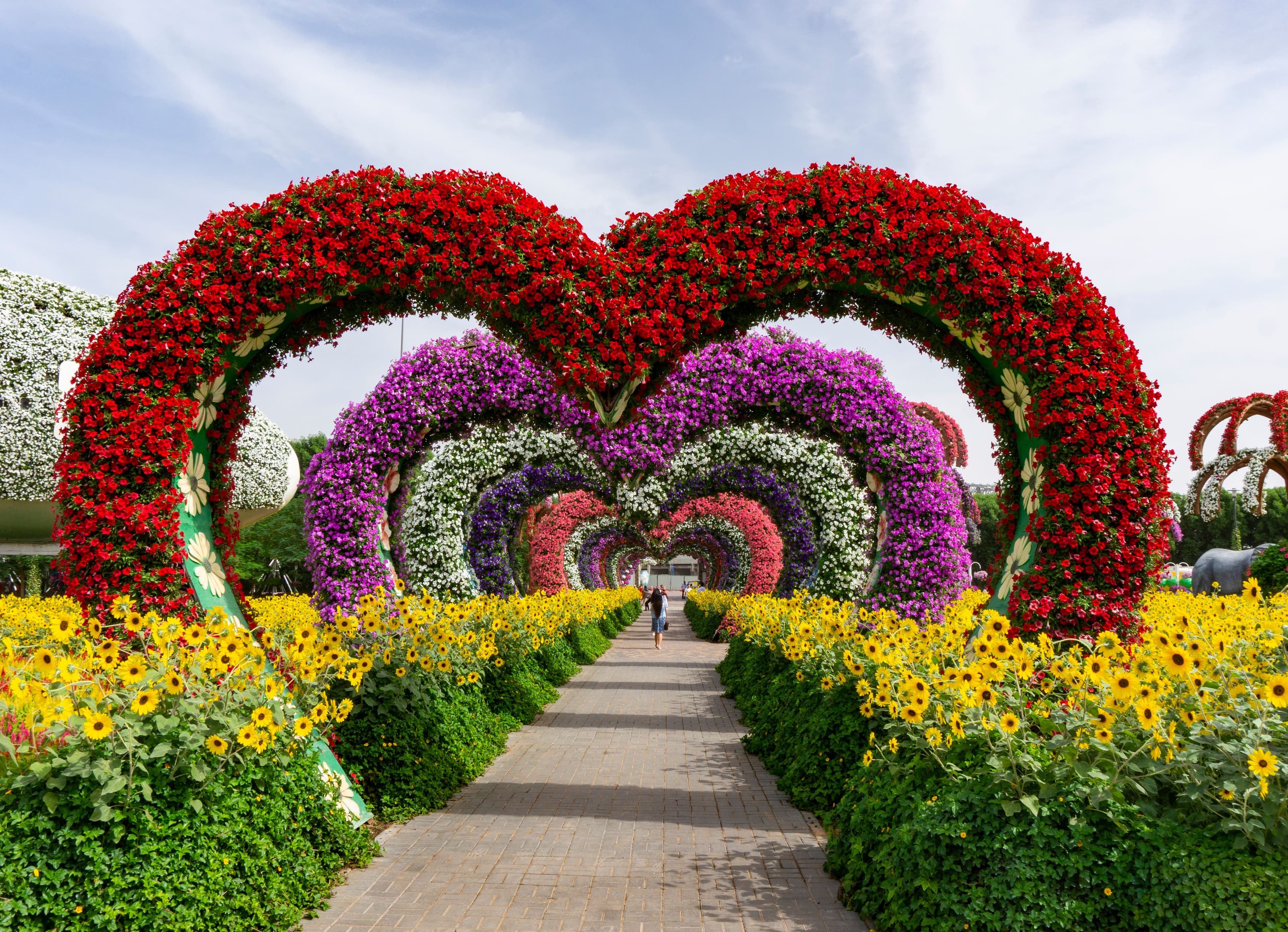 Top 5 reasons why you should consider Dubai for your honeymoon destination
