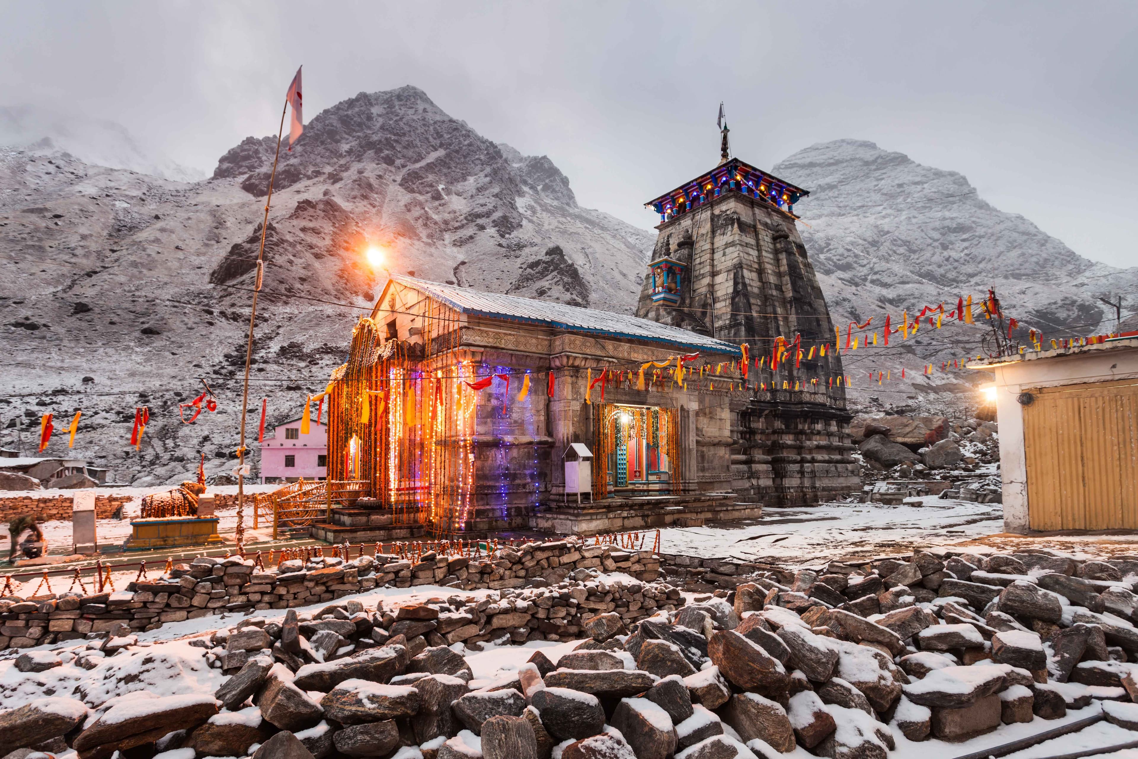 Top 5 Religious Spots In Uttarakhand You Must Visit This Year With Your Spouse